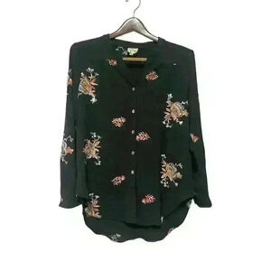 Fig and Flower Black Button up Embroidered Blouse Size Small
